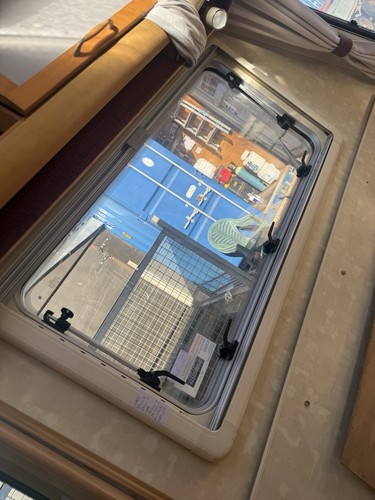 Caravan motorhome window - /,