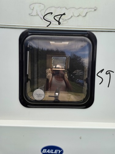 Caravan motorhome camper